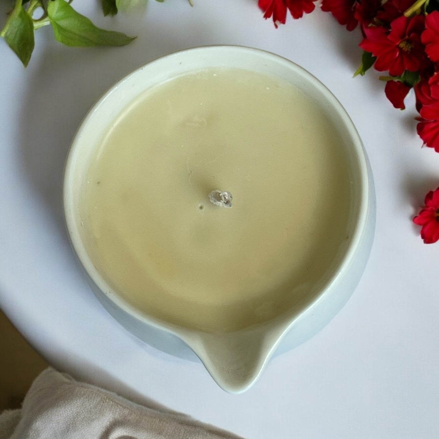 Velora - Aromatherapy Massage Candle