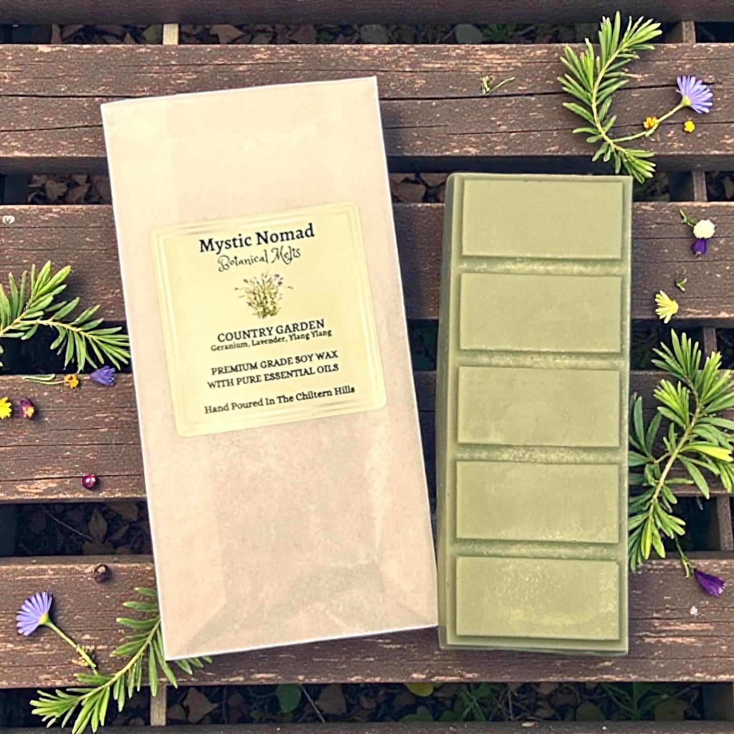 Country Garden aromatherapy snap bar shown with eco-friendly packaging, infused with floral essential oils for a soothing, nature-inspired home atmosphere